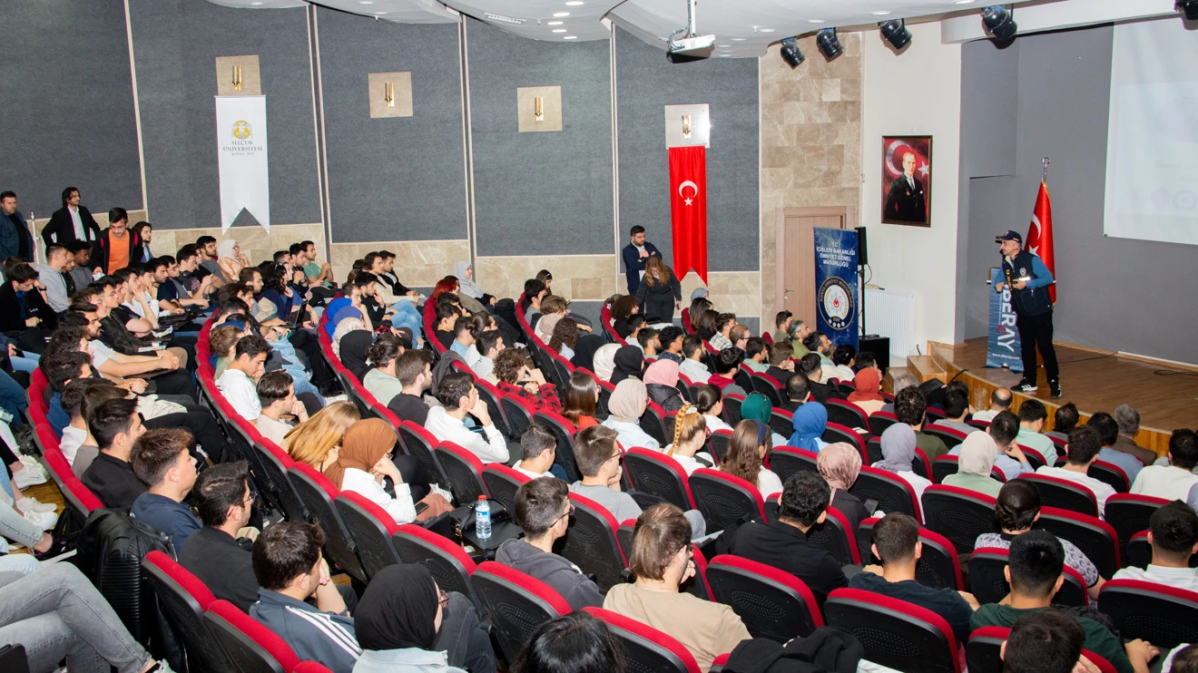 Selçuk Üniversitesinde “Siber Farkındalık” semineri düzenlendi